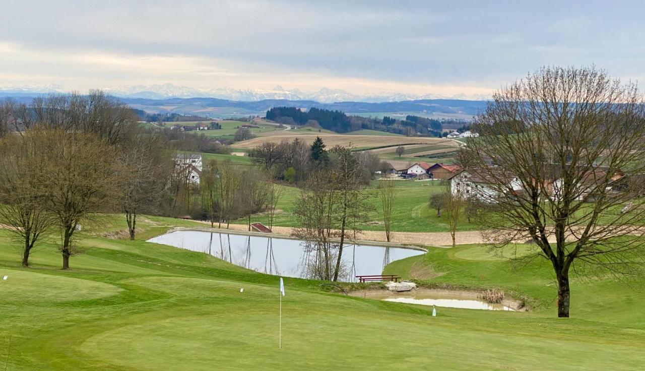 Gut Schwarz-N Hof Ferienwohnungen Bad Griesbach im Rottal Esterno foto